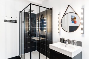 Habitación doble Deluxe, vista al jardín (FACTORY - 2ème étage) | Baño