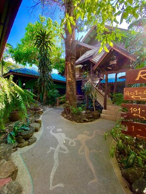 Property grounds - Shanti Lodge Phuket (Chalong)