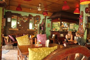 Living area - Shanti Lodge Bangkok (Bangkok)