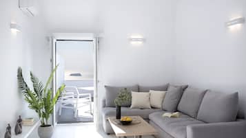 Superior-huone, poreamme, merinäköala | Ylelliset vuodevaatteet, minibaari, tallelokero huoneessa, työpöytä