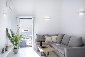 Chambre Supérieure, bain à remous, vue mer | Literie de qualité supérieure, minibar, coffres-forts dans les chambres