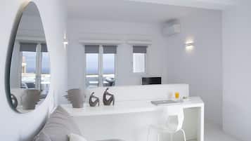 Ropa de cama de alta calidad y minibar