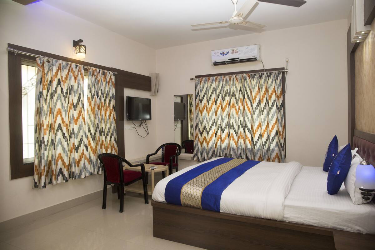 Chambre Standard Double ou avec lits jumeaux, 1 lit double, salle de bains privée | Bureau, Wi-Fi gratuit