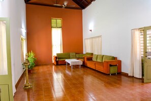 ロビー応接スペース