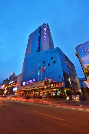 ด้านหน้าที่พัก