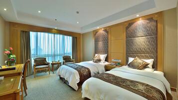 Superior Twin Room | Desk, blackout drapes, rollaway beds, free WiFi