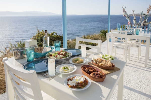 Frokost, lunsj og middag serveres