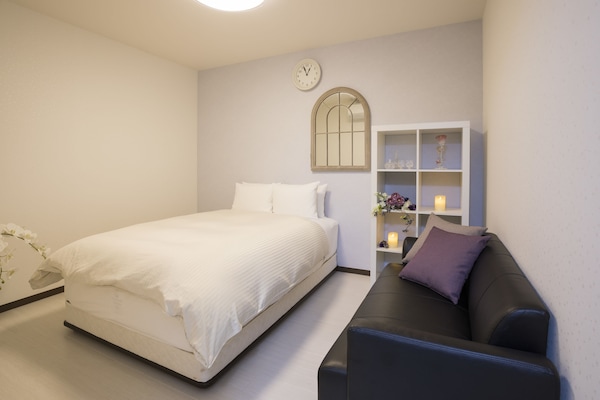 Suíte superluxo, 3 quartos, acessível, para não fumantes (Residence Suite) | Cofres nos quartos, individualmente decorados, escrivaninha