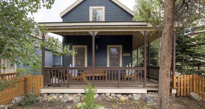 Après Chalet - Perfect In Town Location! by RedAwning