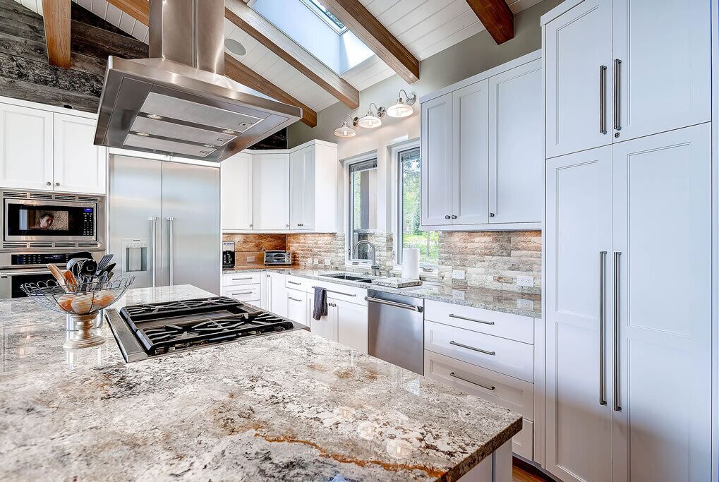 House, 4 Bedrooms | Private kitchen | Full-size fridge, microwave, oven, stovetop