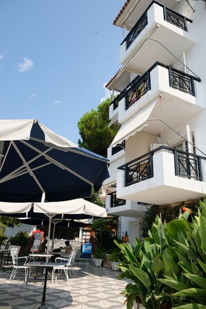Interior - Dennis House (Mantoudi-Limni-Agia Anna)