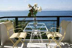 Double or Twin Room | Balcony - Dennis House (Mantoudi-Limni-Agia Anna)