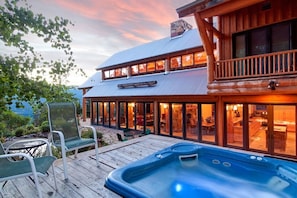 House, 4 Bedrooms | Pool