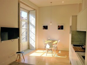 LED TV - Porto Cinema Apartments (Porto)