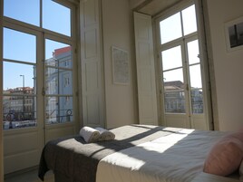 In-room safe, laptop workspace, blackout curtains, soundproofing