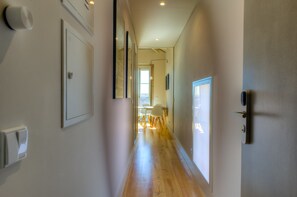 Deluxe maisonnette, 2 slaapkamers, balkon | Gang