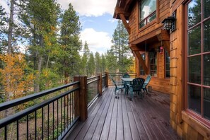 House, 5 Bedrooms | Outdoor dining - Hatari Lodge 5 Bedroom Home by RedAwning (Breckenridge)