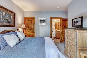 Townhome, 3 Bedrooms | 3 bedrooms, free WiFi