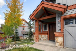 Townhome, 3 Bedrooms | Exterior detail