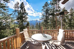 House, 4 Bedrooms | Outdoor dining
