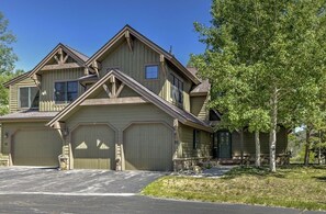 Townhome, 4 Bedrooms | Exterior - Highland Greens 93 - Drive to Slopes by RedAwning (Breckenridge)