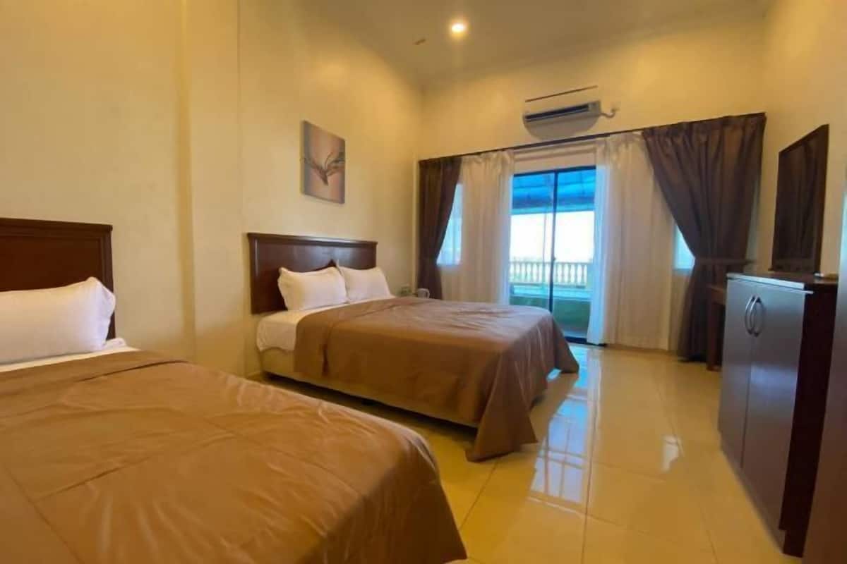 Desk, iron/ironing board (on request), free WiFi, bed sheets