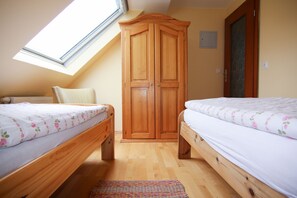 2 bedrooms, in-room safe, iron/ironing board, cots/infant beds