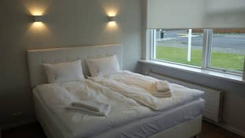 Deluxe Double Room, Private Bathroom | Soundproofing, free WiFi, bed sheets