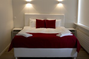 Deluxe Double Room, Private Bathroom | Soundproofing, free WiFi, bed sheets - Graystone Guesthouse (Suðurnesjabær)