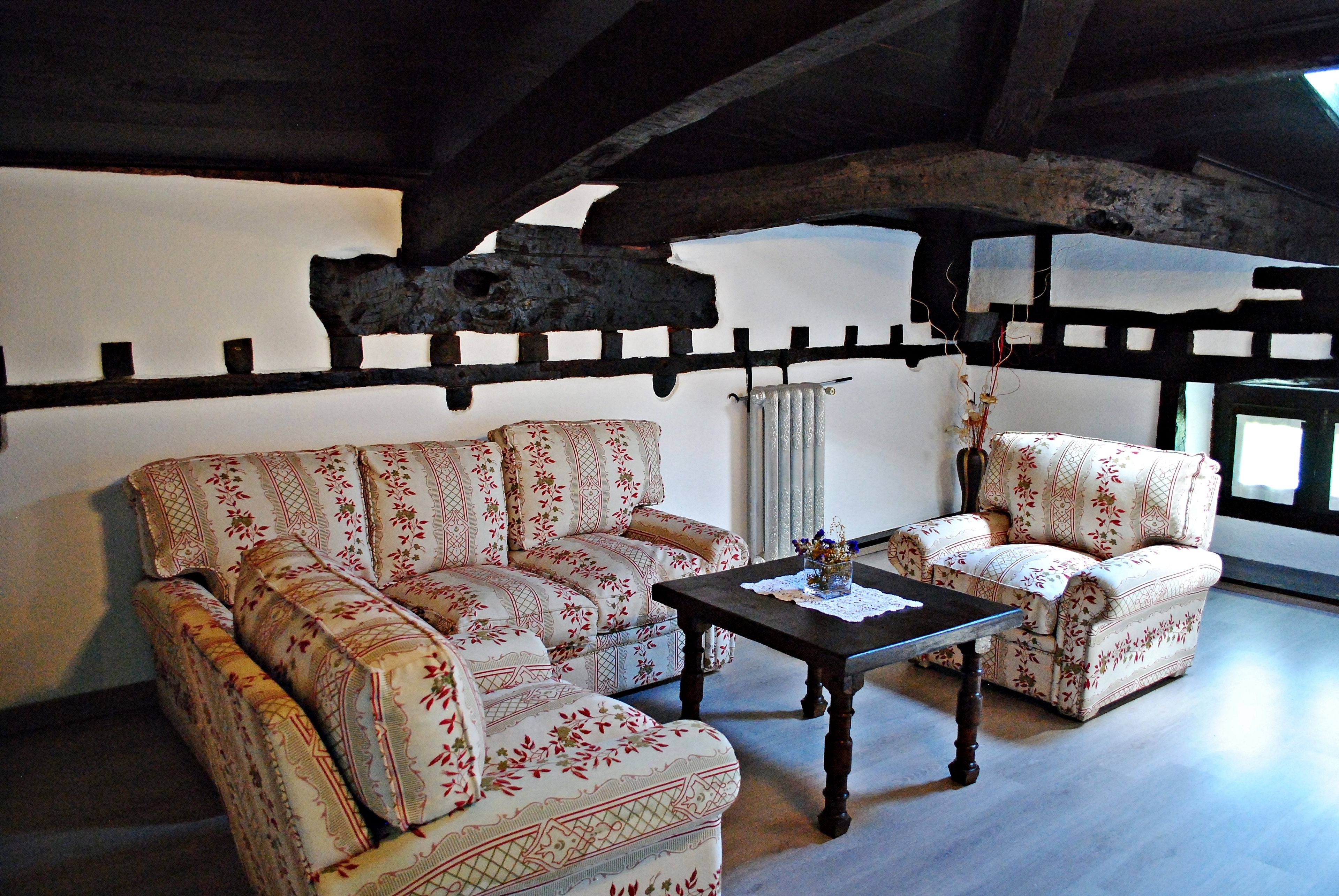 Desk, blackout curtains, free WiFi