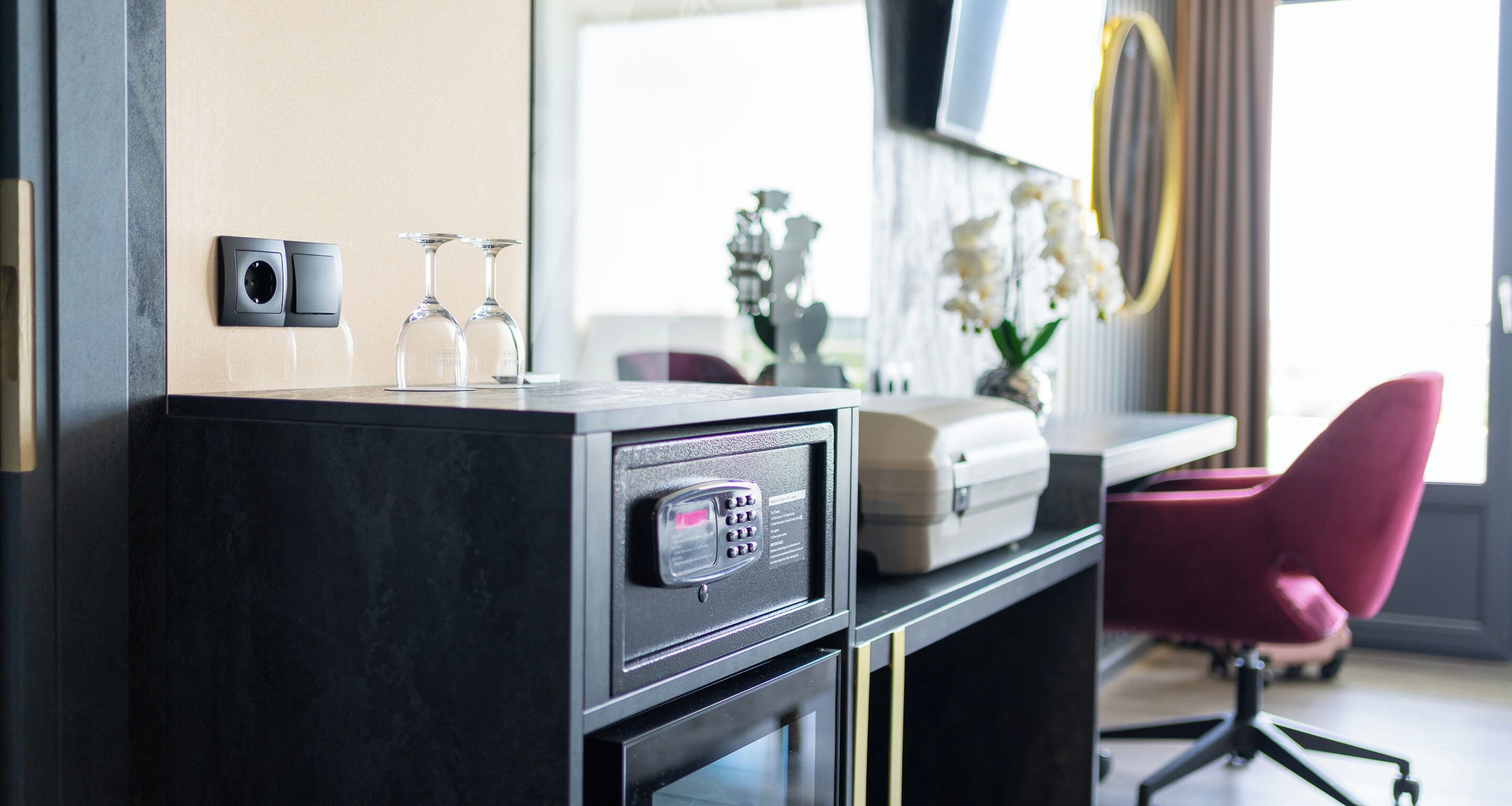 Minibar, in-room safe, desk, blackout curtains