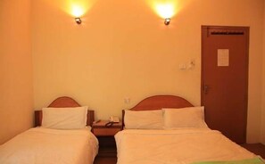 Desk, free WiFi - The White Lake Hotel (Tansen)