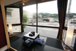 Condo / Apartment | Living area | 50-inch flat-screen TV with digital channels, TV