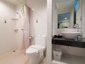 Standard-Doppelzimmer | Badezimmer