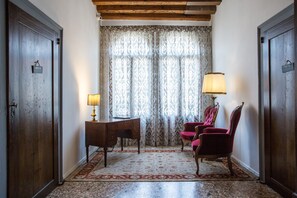 Lobby sitting area - B&B Ca' Santo Spirito (Venice)