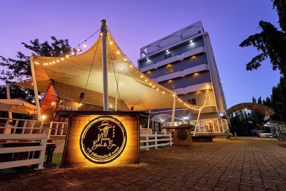 Nora Bukit Hotel