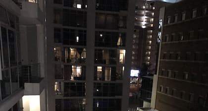 First Divine Suites - Hydro Park
