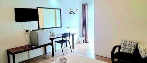 Blackout drapes, free WiFi, bed sheets