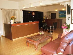 Reception - Hotel De Ratt (Ratsada)