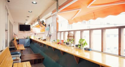 G'inns guest house - Hostel