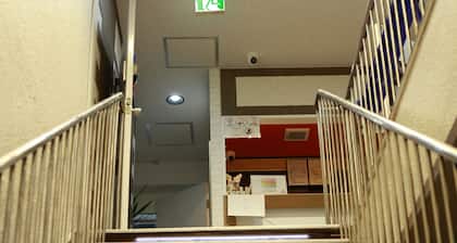 G'inns guest house - Hostel