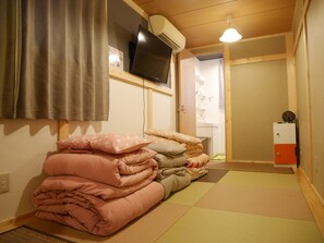 Free WiFi, bed sheets - G'inns guest house - Hostel (Tokyo)