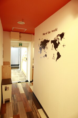 Hallway - G'inns guest house - Hostel (Tokyo)