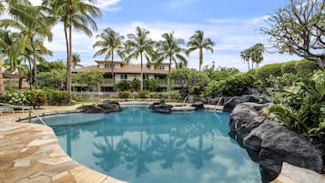 Apartment, 2 Schlafzimmer | Pool | Außenpool, beheizter Pool