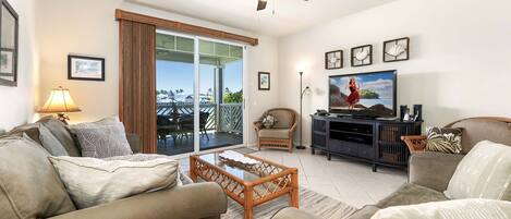 Condo, 2 Bedrooms | Living area | Smart TV, iPod dock