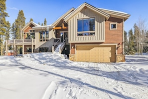 House, 4 Bedrooms | Exterior
