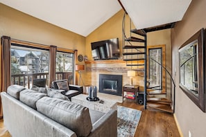 Condo, 1 Bedroom | Living area | DVD player