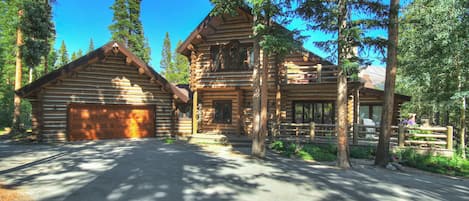 House, 6 Bedrooms | Exterior