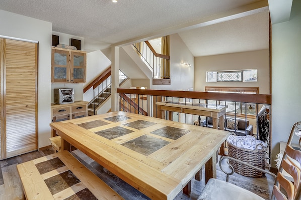 Townhome, 3 Bedrooms | Private kitchen | Full-size fridge, microwave, oven, stovetop - Rocky Mountain Multi-level Cedars 2 Townhome Steps to Lift by RedAwning (Breckenridge)