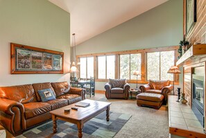 Condo, 2 Bedrooms | Interior - Ski Hill 32 2 Bedroom 1 Loft Condo by RedAwning (Breckenridge)